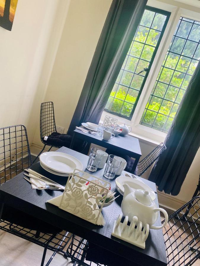 Mirfield Monastery B&B エクステリア 写真