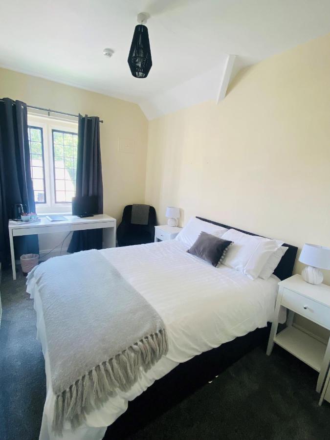 Mirfield Monastery B&B エクステリア 写真